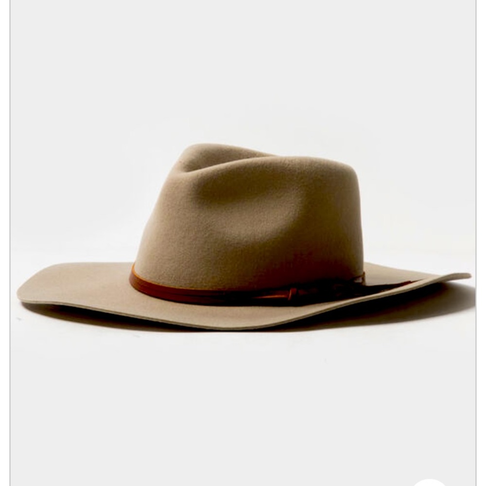Wyeth 100% wool felt olive green hat